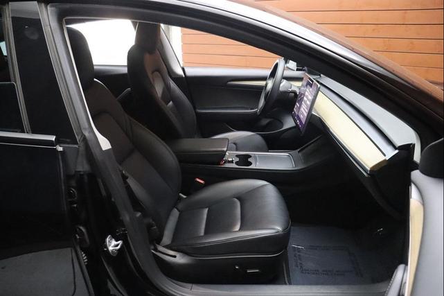Photo of 2021 Solid Black Tesla Model 3