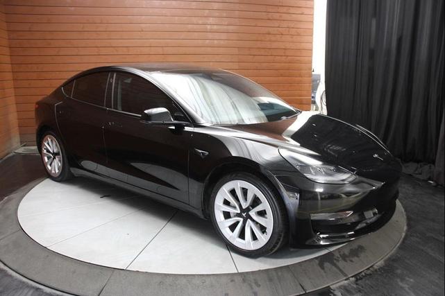 Photo of 2021 Solid Black Tesla Model 3