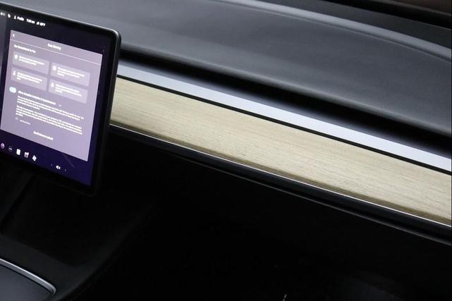 Photo of 2021 Solid Black Tesla Model 3