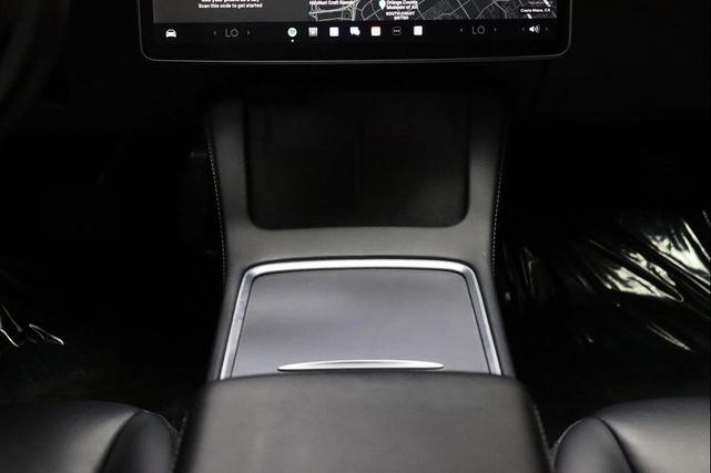 Photo of 2022 Deep Blue Metallic Tesla Model 3