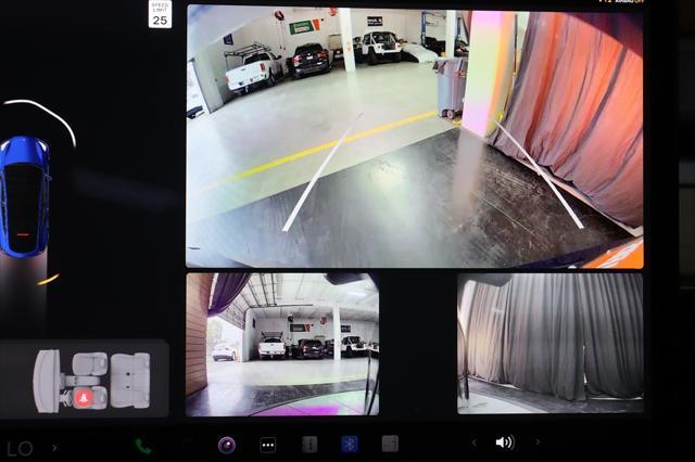 Photo of 2022 Deep Blue Metallic Tesla Model Y