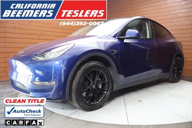 Photo of 2022 Deep Blue Metallic Tesla Model Y