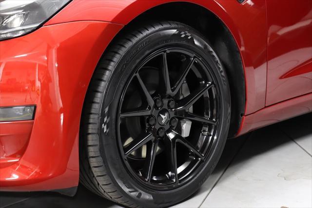 Photo of 2022 Red Multi-Coat Tesla Model 3