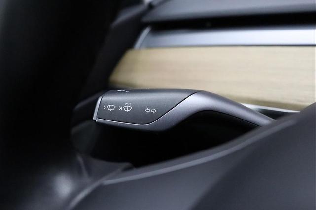 Photo of 2020 Pearl White Multi-Coat Tesla Model 3