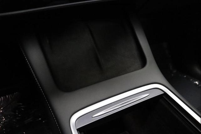 Photo of 2021 Midnight Silver Metallic Tesla Model Y