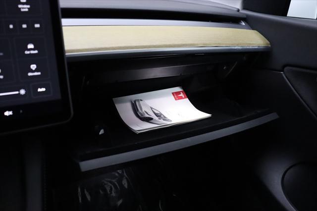 Photo of 2022 Pearl White Multi-Coat Tesla Model Y