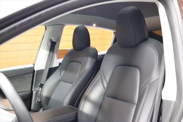 Photo of 2022 Pearl White Multi-Coat Tesla Model Y