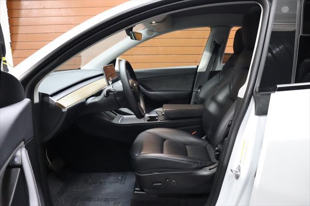 Photo of 2022 Pearl White Multi-Coat Tesla Model Y