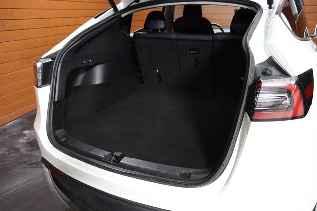 Photo of 2022 Pearl White Multi-Coat Tesla Model Y