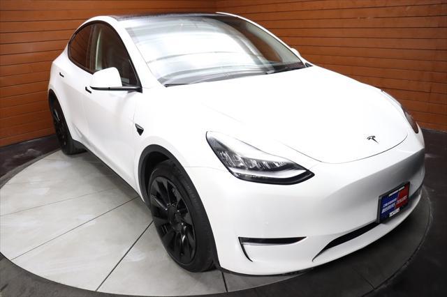 Photo of 2022 Pearl White Multi-Coat Tesla Model Y