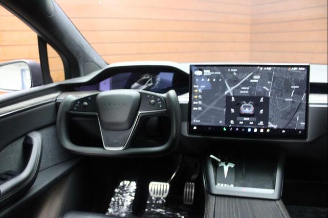 Photo of 2022 Midnight Silver Metallic Tesla Model X