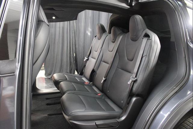Photo of 2022 Midnight Silver Metallic Tesla Model X