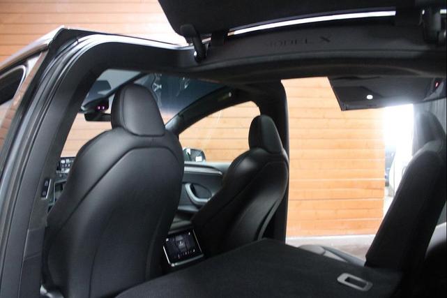Photo of 2022 Midnight Silver Metallic Tesla Model X