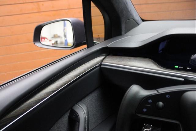Photo of 2022 Midnight Silver Metallic Tesla Model X
