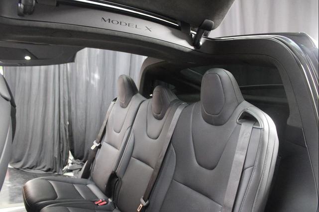 Photo of 2022 Midnight Silver Metallic Tesla Model X