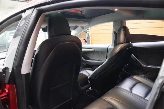 Photo of 2022 Red Multi-Coat Tesla Model 3