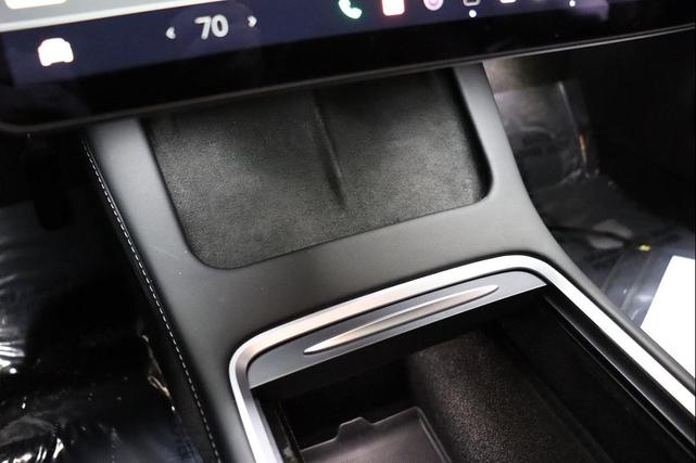 Photo of 2022 Red Multi-Coat Tesla Model 3