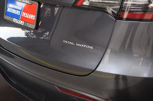 Photo of 2021 Midnight Silver Metallic Tesla Model Y