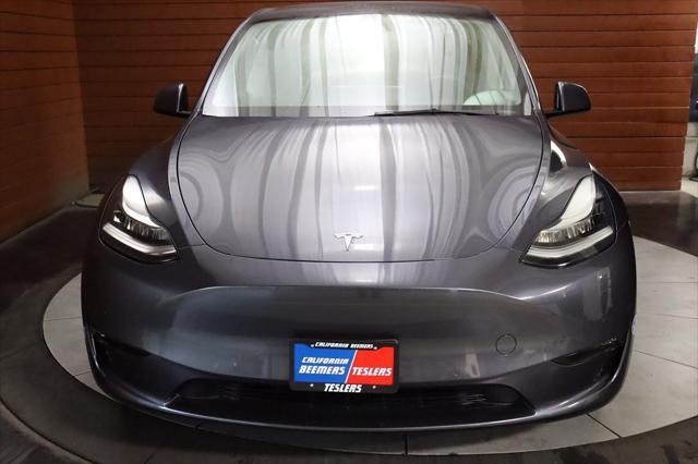 Photo of 2021 Midnight Silver Metallic Tesla Model Y