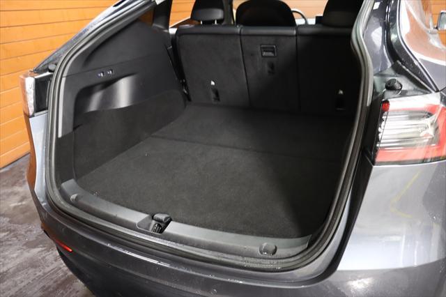 Photo of 2021 Midnight Silver Metallic Tesla Model Y