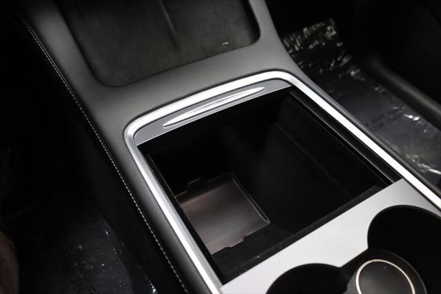 Photo of 2021 Midnight Silver Metallic Tesla Model Y