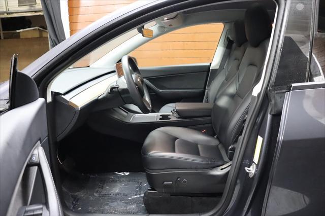 Photo of 2021 Midnight Silver Metallic Tesla Model Y