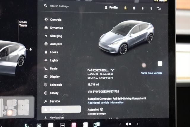 Photo of 2021 Midnight Silver Metallic Tesla Model Y
