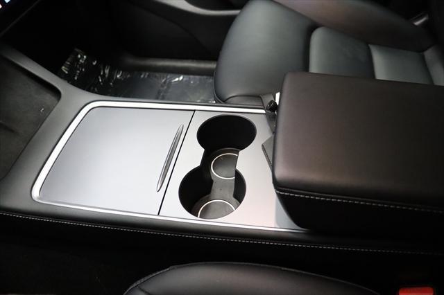 Photo of 2021 Midnight Silver Metallic Tesla Model Y