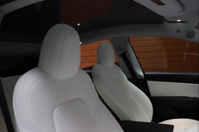 Photo of 2020 Pearl White Multi-Coat Tesla Model Y