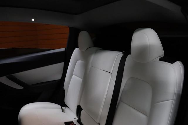 Photo of 2020 Pearl White Multi-Coat Tesla Model Y
