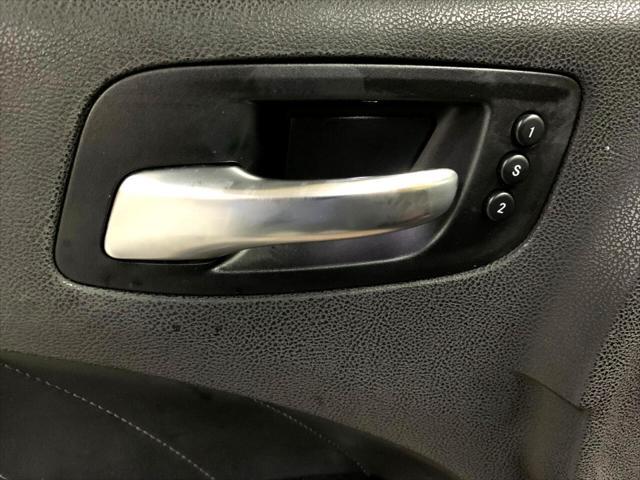 Photo of 2017 Contusion Blue Pearlcoat Dodge Charger