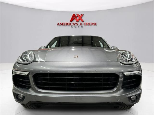 Photo of 2018 Meteor Grey Metallic Porsche Cayenne