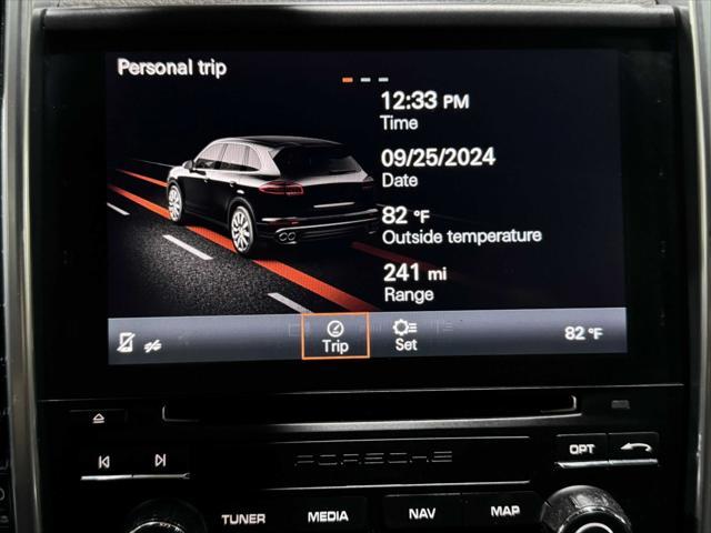 Photo of 2018 Meteor Grey Metallic Porsche Cayenne