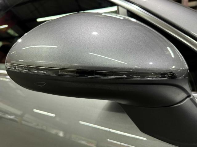 Photo of 2018 Meteor Grey Metallic Porsche Cayenne