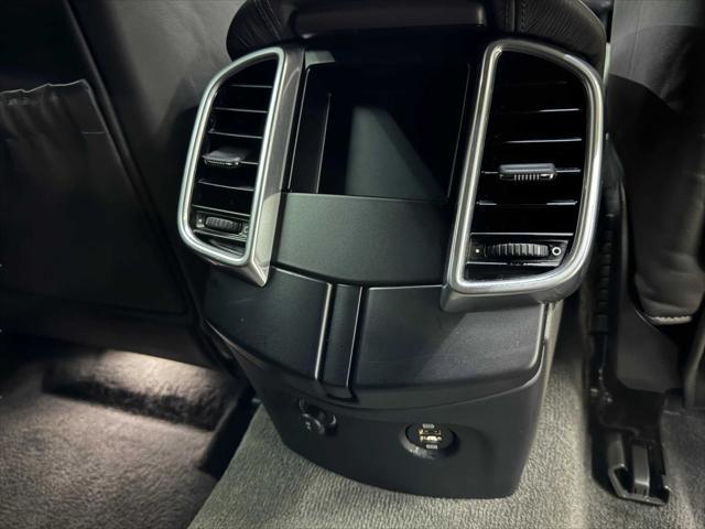 Photo of 2018 Meteor Grey Metallic Porsche Cayenne