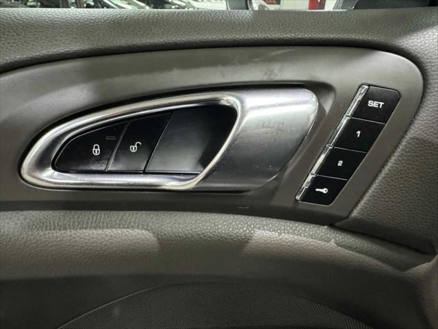 Photo of 2018 Meteor Grey Metallic Porsche Cayenne