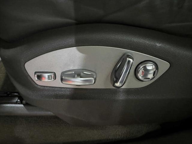 Photo of 2018 Meteor Grey Metallic Porsche Cayenne