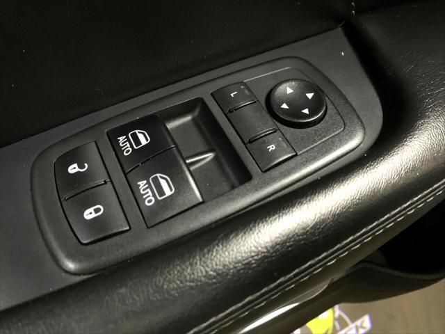 Photo of 2018 Granite Pearlcoat Dodge Challenger
