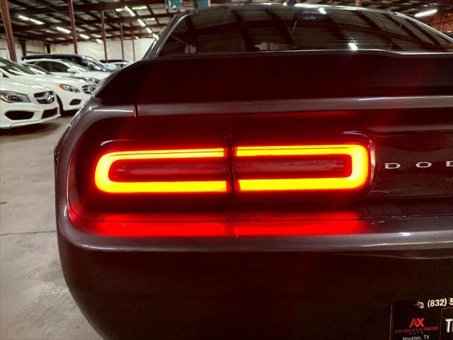 Photo of 2018 Granite Pearlcoat Dodge Challenger