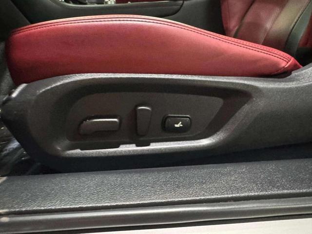 Photo of 2022 Midnight Black INFINITI Q60