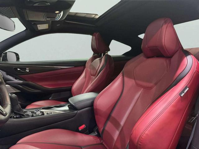Photo of 2022 Midnight Black INFINITI Q60