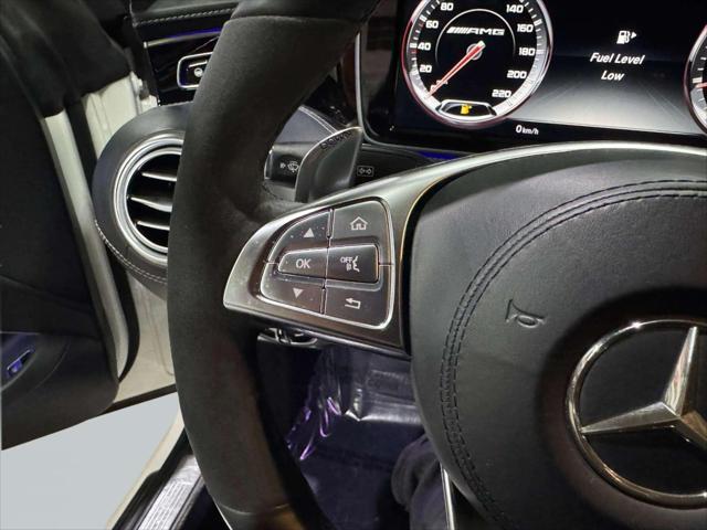 Photo of 2016 White Mercedes-Benz AMG S