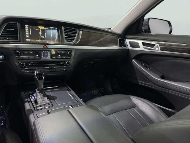 Photo of 2015 Parisian Gray Hyundai Genesis