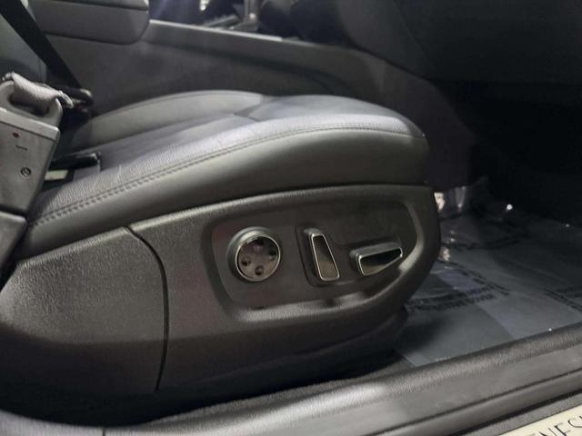 Photo of 2015 Parisian Gray Hyundai Genesis