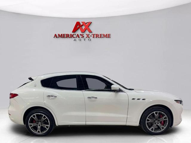 Photo of 2017 Bianco Alpi Pearlescent Maserati Levante
