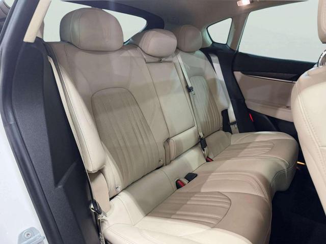 Photo of 2017 Bianco Alpi Pearlescent Maserati Levante