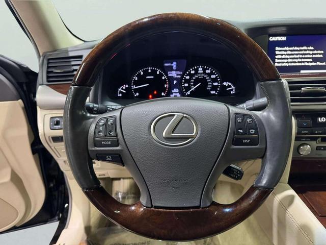 Photo of 2014 Obsidian Lexus LS 460