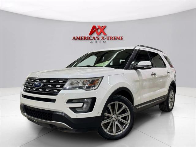 Photo of 2017 White Platinum Metallic Ford Explorer