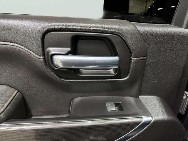 Photo of 2020 Carbon Black Metallic GMC Sierra 2500