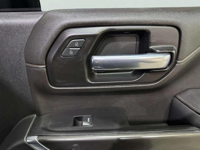 Photo of 2020 Carbon Black Metallic GMC Sierra 2500